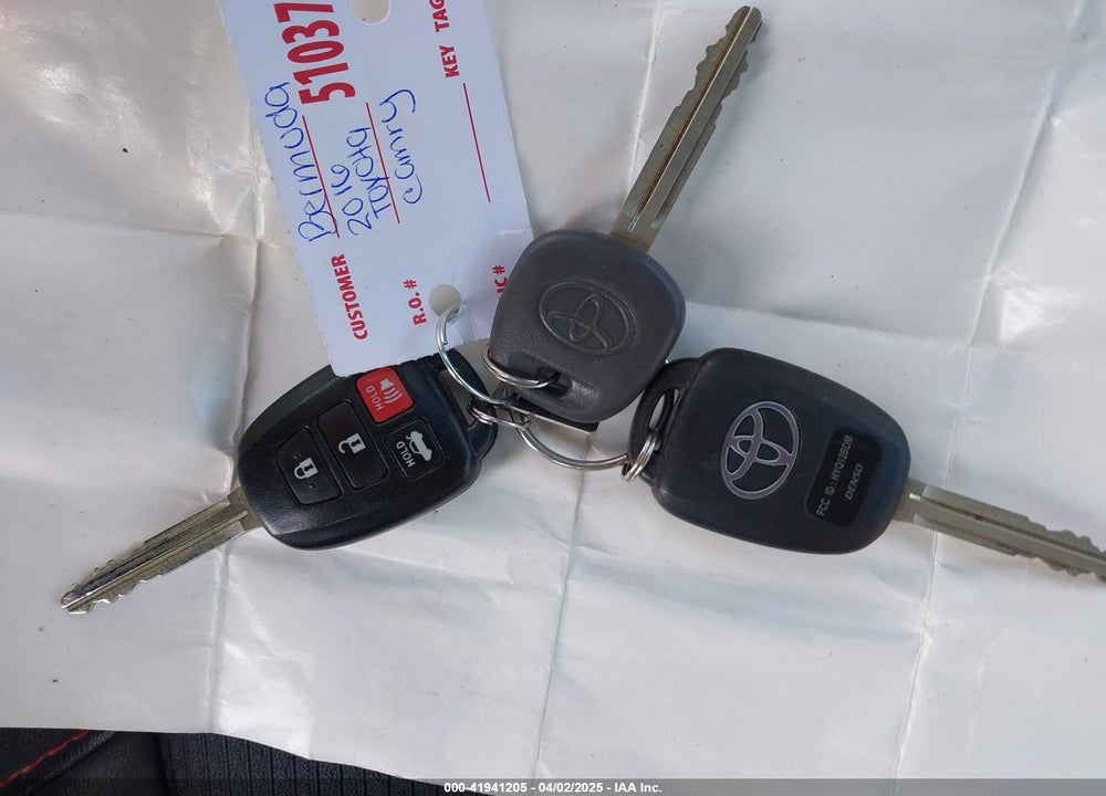 2016 TOYOTA CAMRY SE VIN: 4T1BF1FK6GU235300
