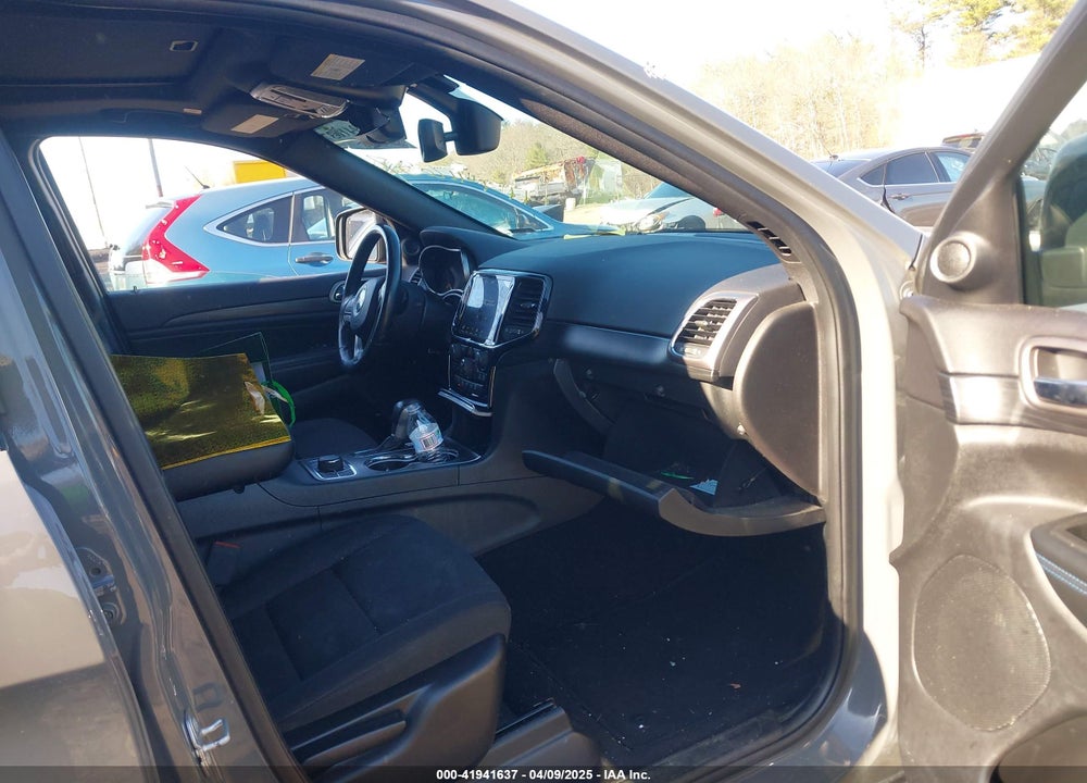 2020 JEEP GRAND CHEROKEE VIN: 1C4RJFAG6LC147722
