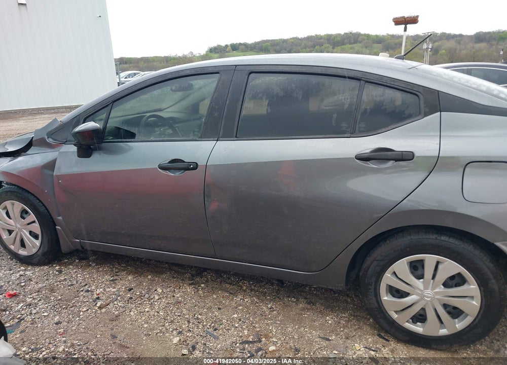 2020 NISSAN VERSA S XTRONIC CVT VIN: 3N1CN8DV7LL879221