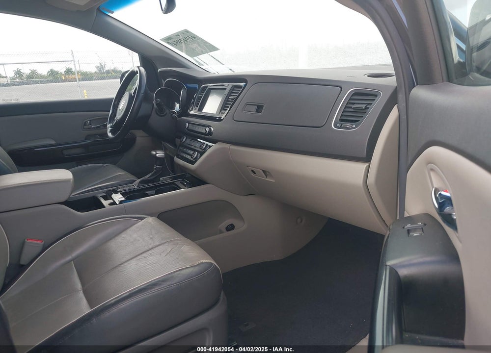 2017 KIA SEDONA SX VIN: KNDMC5C11H6269921