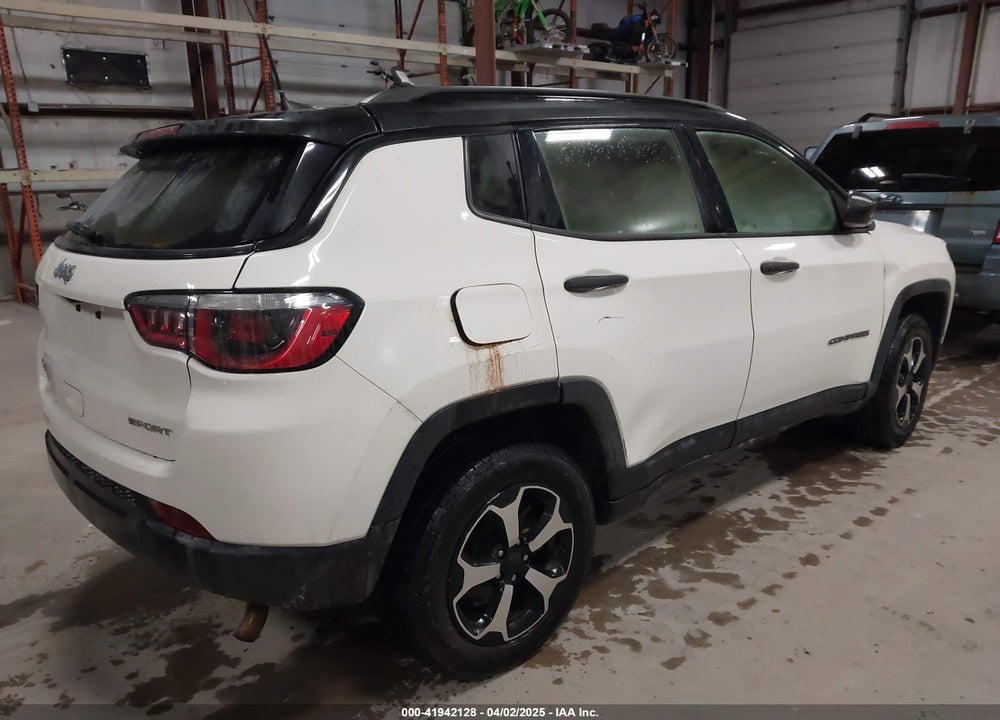2019 JEEP COMPASS VIN: 3C4NJDAB5KT713136