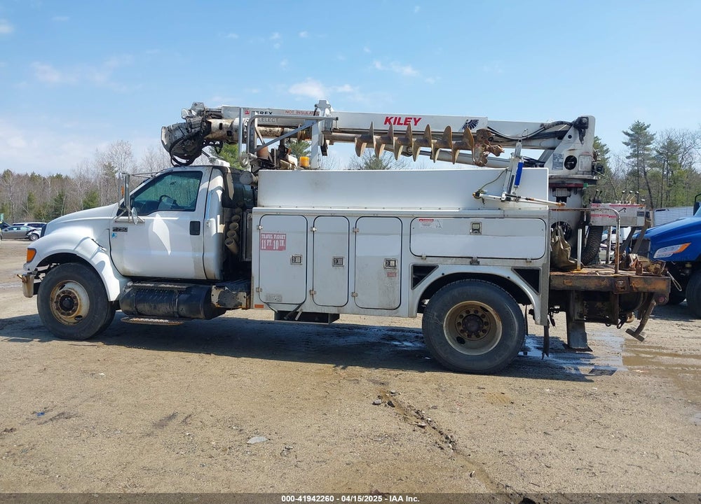 2009 FORD F-750 XL/XLT VIN: 3FRXF75TX9V125670