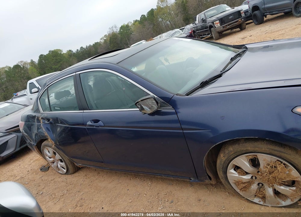 2008 HONDA ACCORD VIN: 1HGCP26868A081448