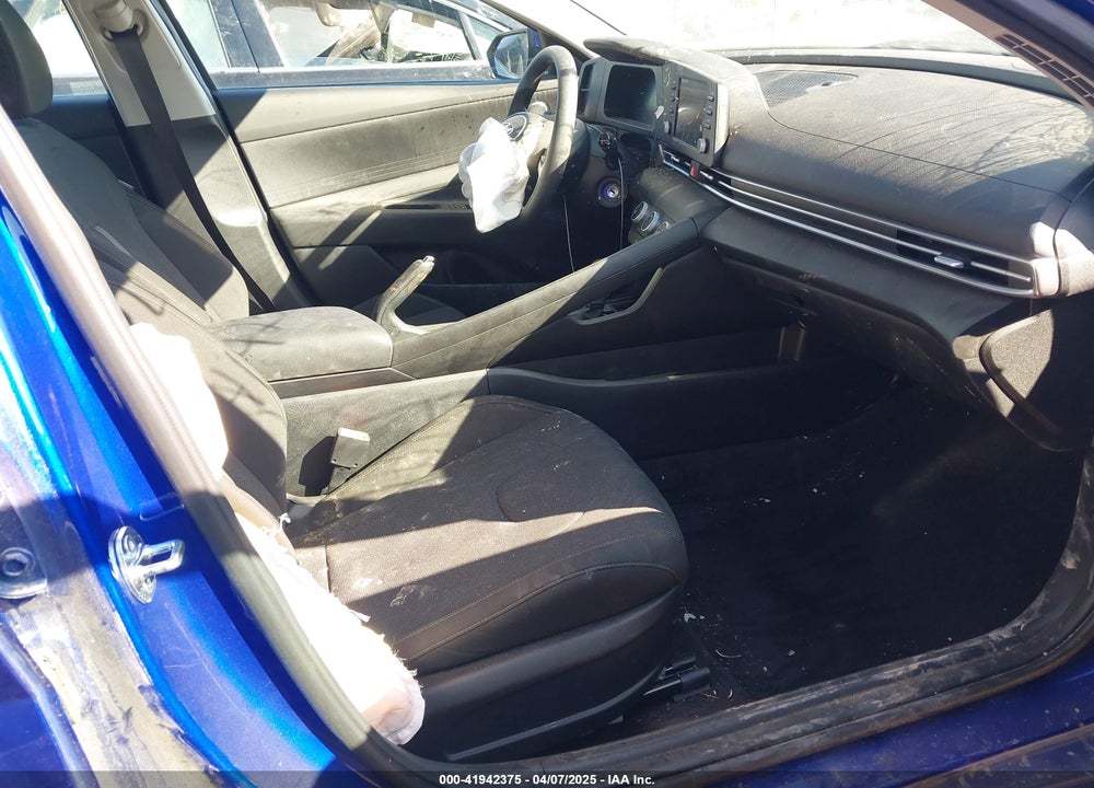 2024 HYUNDAI ELANTRA SE VIN: KMHLL4DG3RU848717