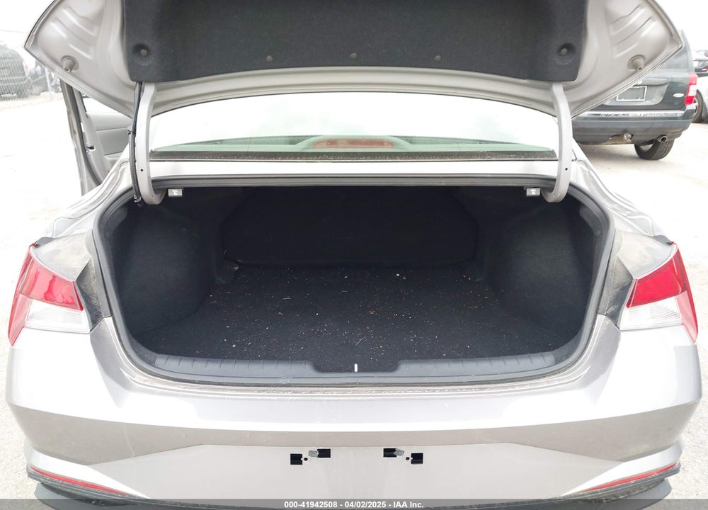 2023 HYUNDAI ELANTRA SE VIN: KMHLL4AG7PU541522
