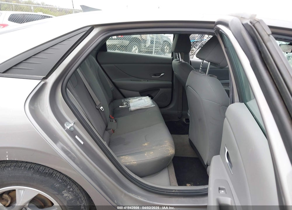 2023 HYUNDAI ELANTRA SE VIN: KMHLL4AG7PU541522