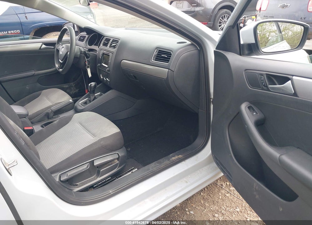 2017 VOLKSWAGEN JETTA 1.4T S VIN: 3VW2B7AJ3HM384428
