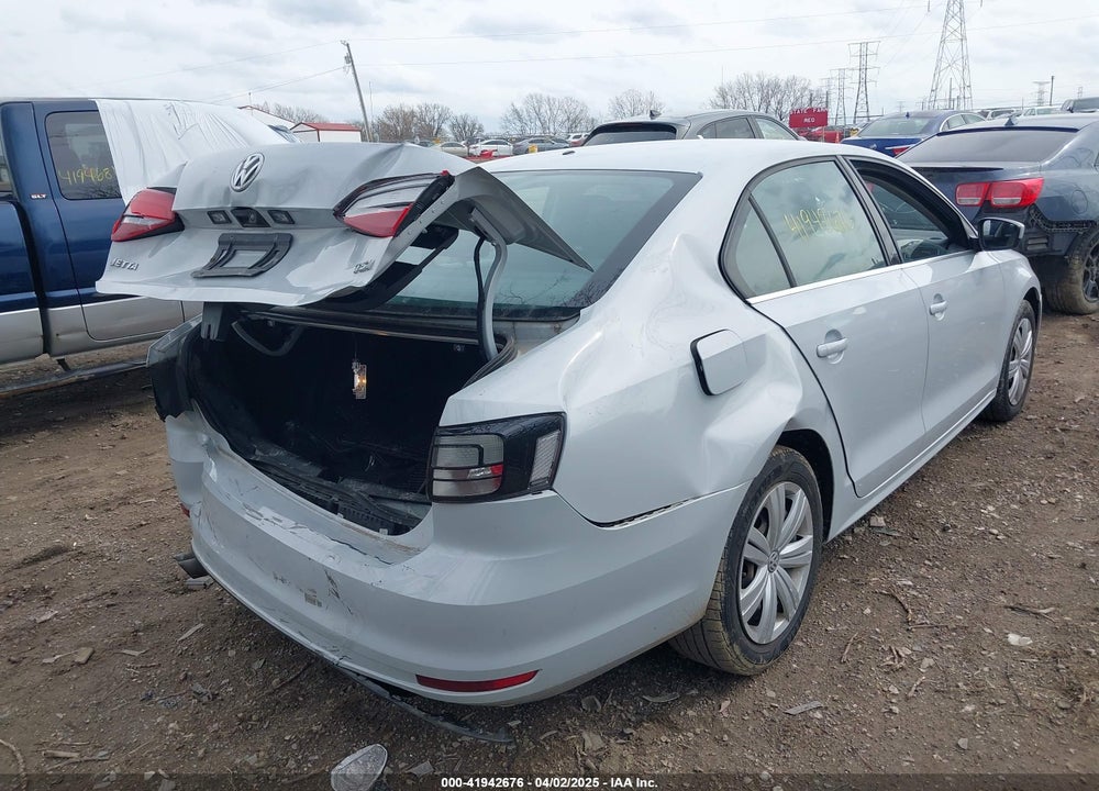 2017 VOLKSWAGEN JETTA 1.4T S VIN: 3VW2B7AJ3HM384428