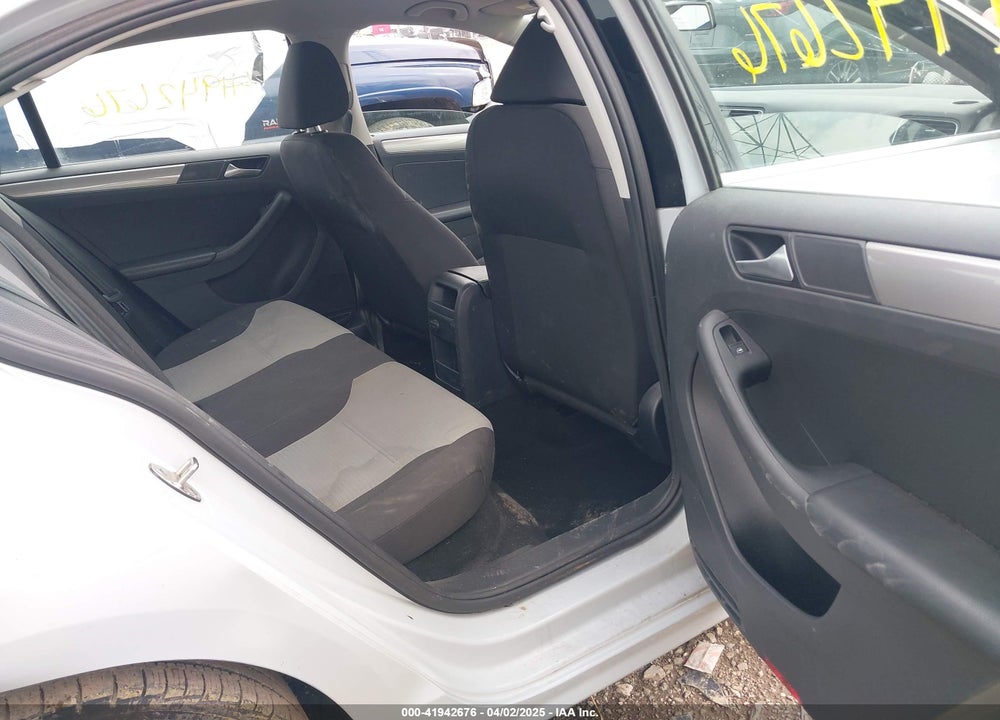 2017 VOLKSWAGEN JETTA 1.4T S VIN: 3VW2B7AJ3HM384428