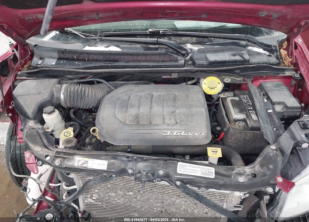 2014 CHRYSLER TOWN & COUNTRY VIN: 2C4RC1GG2ER453993