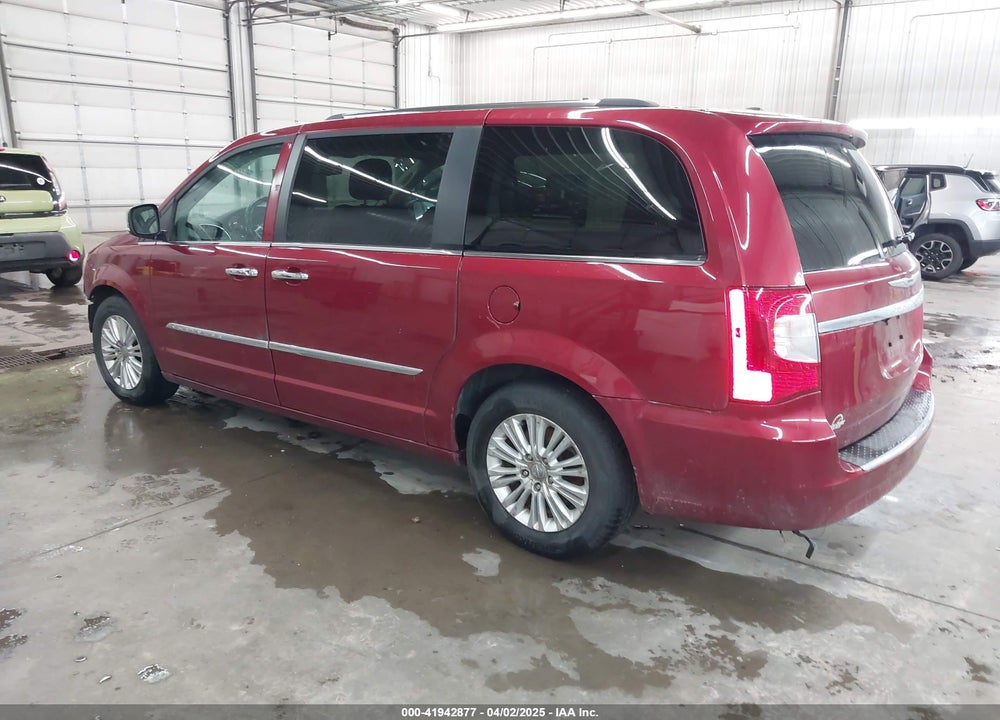 2014 CHRYSLER TOWN & COUNTRY VIN: 2C4RC1GG2ER453993
