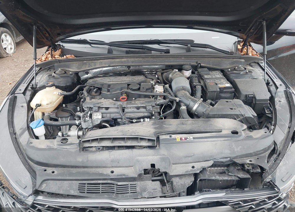 2024 KIA K5 VIN: 5XXG64J24RG228437