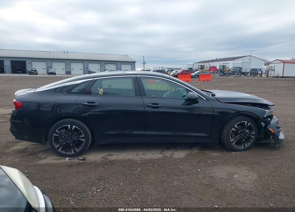 2024 KIA K5 VIN: 5XXG64J24RG228437