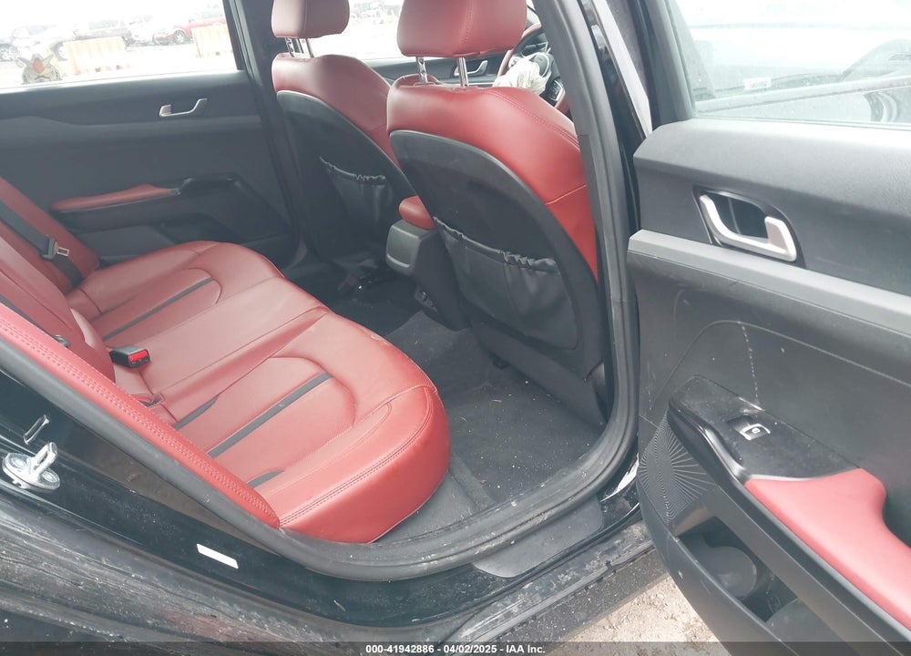 2024 KIA K5 VIN: 5XXG64J24RG228437