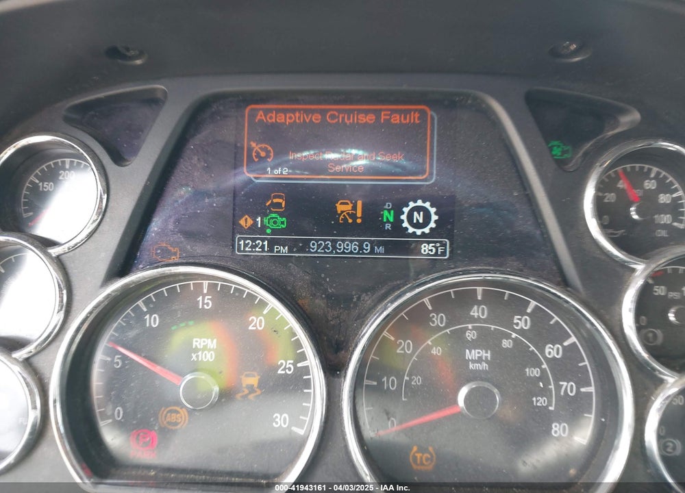 2019 PETERBILT 579 VIN: 1XPBDP9X5KD364334