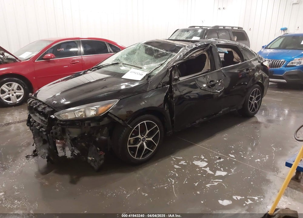 2017 FORD FOCUS SEL VIN: 1FADP3H23HL303827