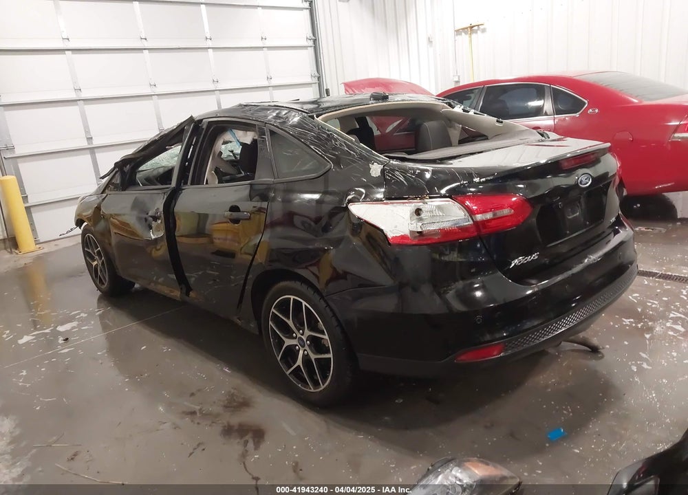 2017 FORD FOCUS SEL VIN: 1FADP3H23HL303827