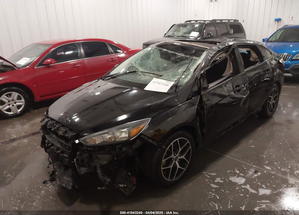 2017 FORD FOCUS SEL VIN: 1FADP3H23HL303827