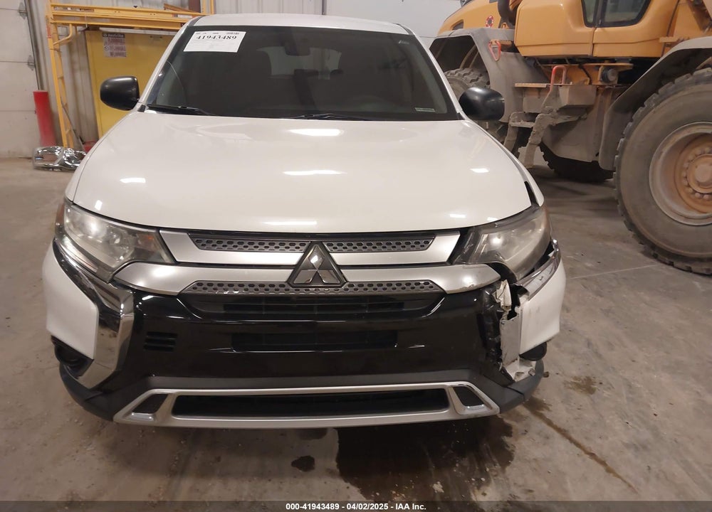 2019 MITSUBISHI OUTLANDER VIN: JA4AD2A34KZ031550
