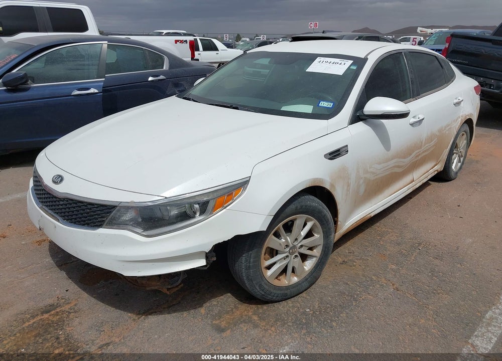 2018 KIA OPTIMA VIN: KNAGT4L3XJ5205443