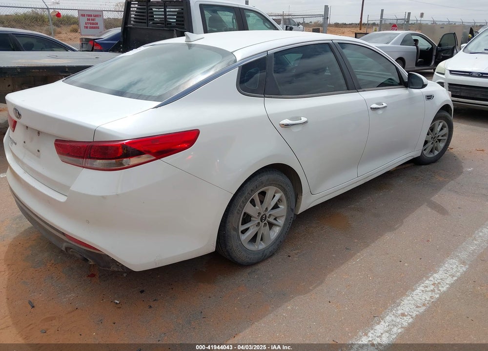 2018 KIA OPTIMA VIN: KNAGT4L3XJ5205443