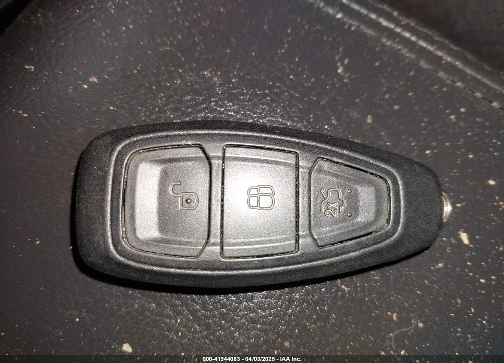 2018 FORD FOCUS VIN: 1FADP3L99JL265305