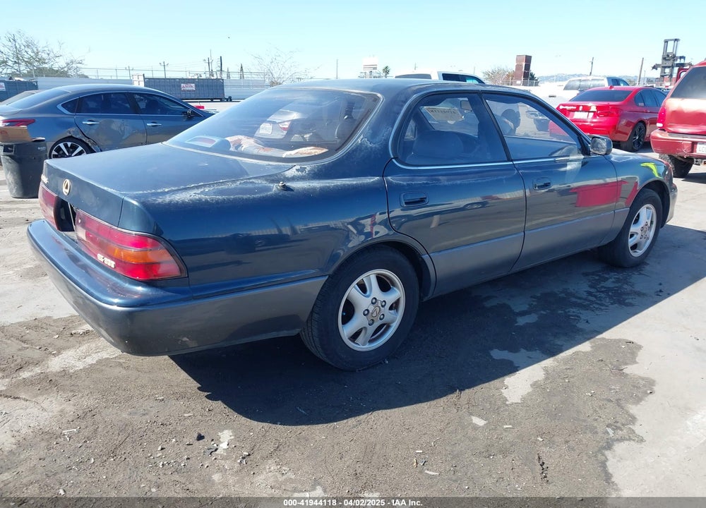 1993 LEXUS ES 300 VIN: JT8VK13T8P0186097