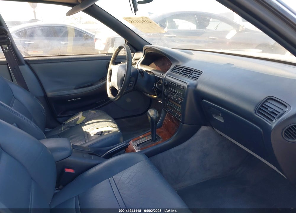 1993 LEXUS ES 300 VIN: JT8VK13T8P0186097