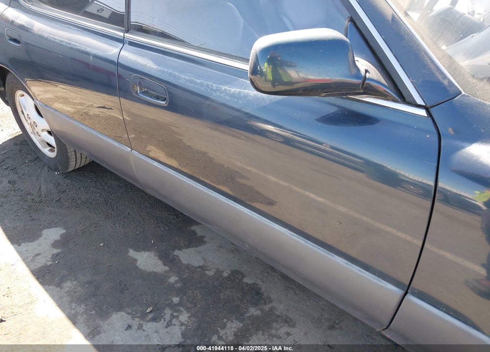 1993 LEXUS ES 300 VIN: JT8VK13T8P0186097