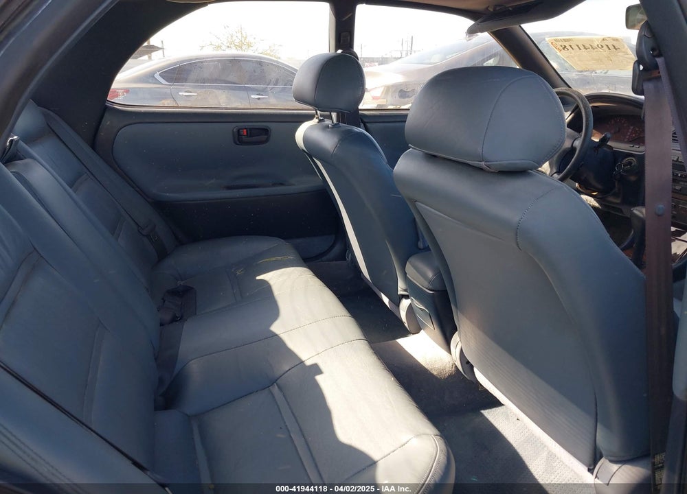 1993 LEXUS ES 300 VIN: JT8VK13T8P0186097