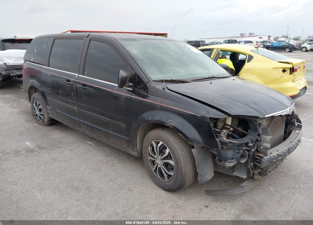 2010 CHRYSLER TOWN & COUNTRY LX VIN: 2A4RR4DE2AR120670