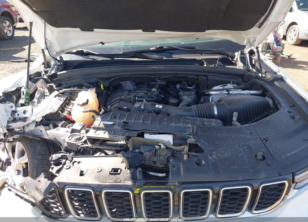 2021 JEEP GRAND CHEROKEE L LIMITED 4X4 VIN: 1C4RJKBG7M8142511