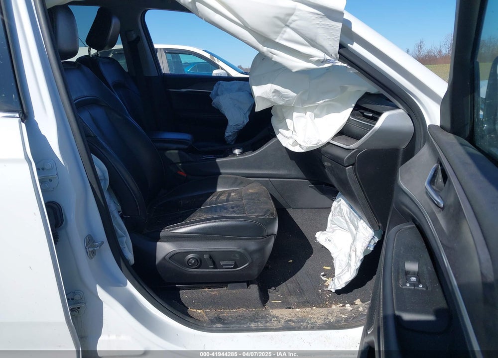2021 JEEP GRAND CHEROKEE L LIMITED 4X4 VIN: 1C4RJKBG7M8142511