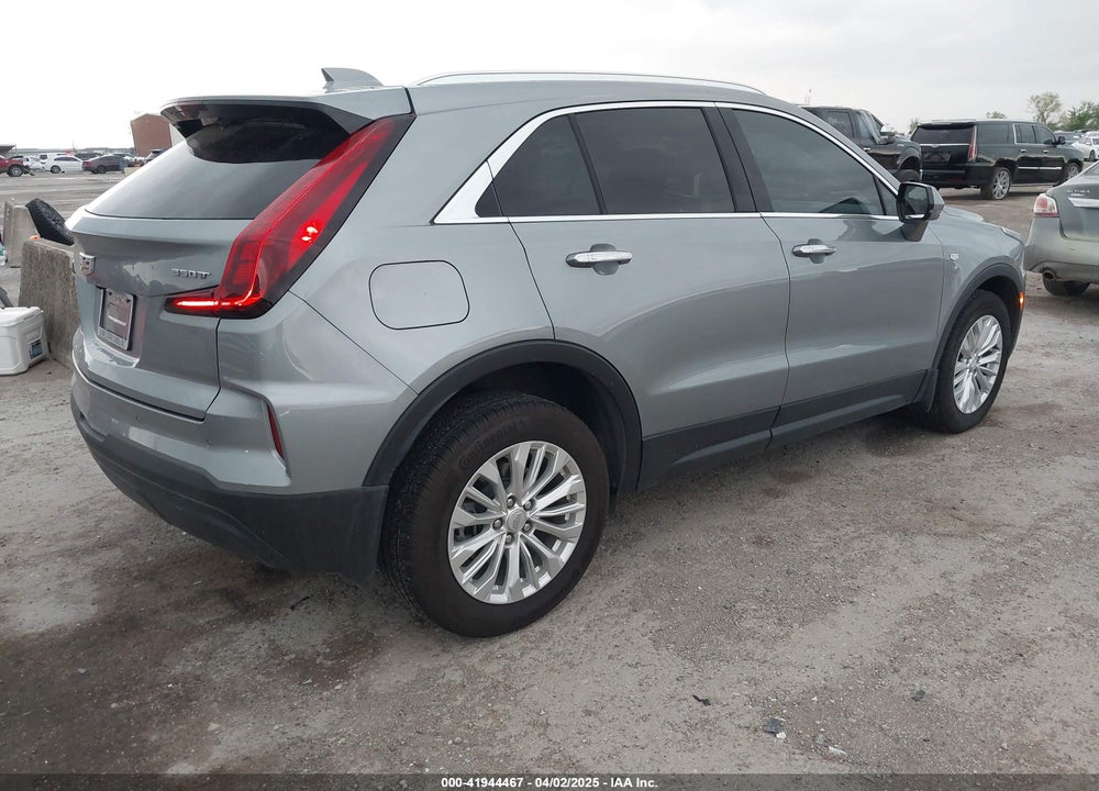 2024 CADILLAC XT4 FWD LUXURY VIN: 1GYAZAR45RF188654