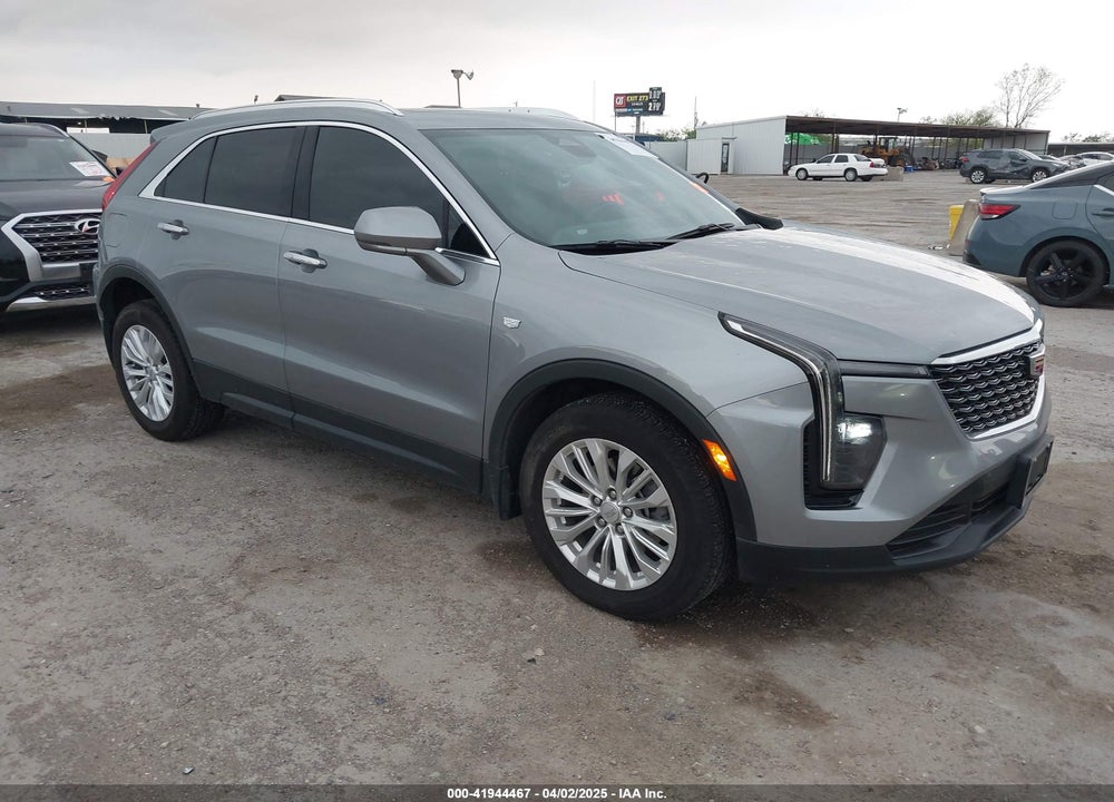 2024 CADILLAC XT4 FWD LUXURY VIN: 1GYAZAR45RF188654