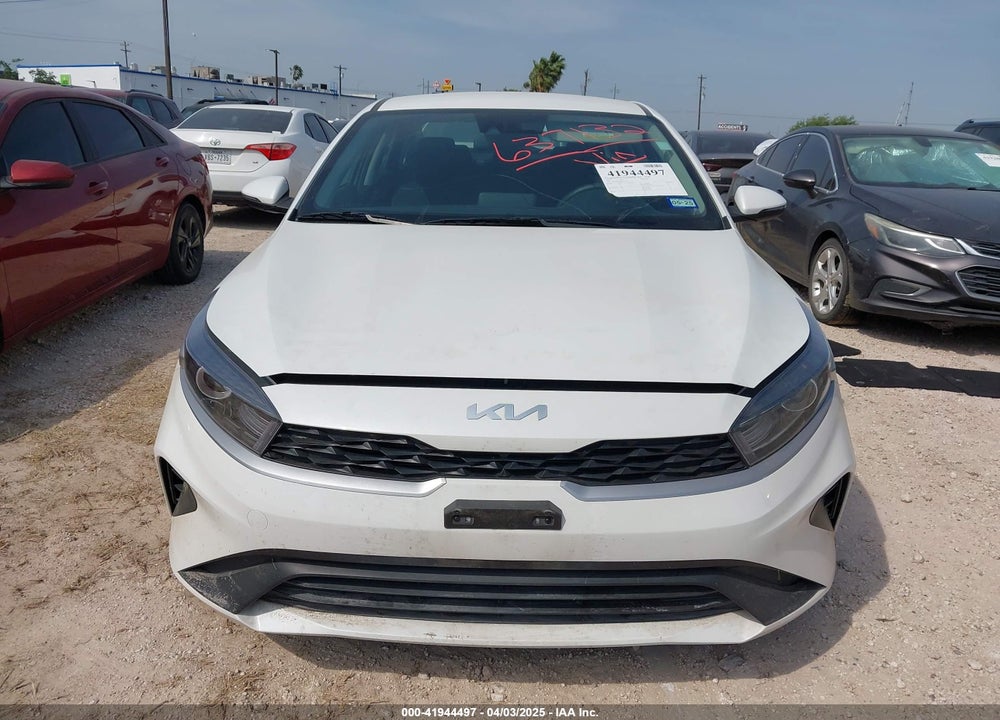 2023 KIA FORTE LXS VIN: 3KPF24AD2PE637132