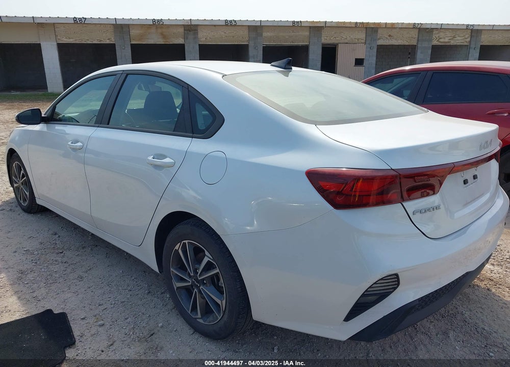 2023 KIA FORTE LXS VIN: 3KPF24AD2PE637132