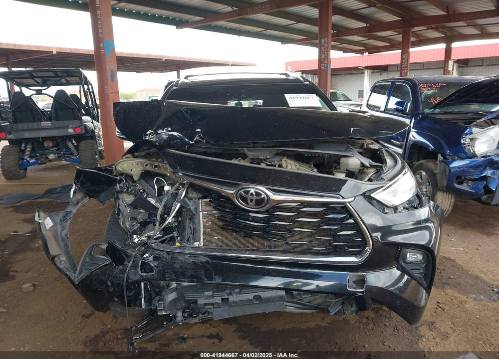 2022 TOYOTA HIGHLANDER VIN: 5TDFZRAHXNS132762