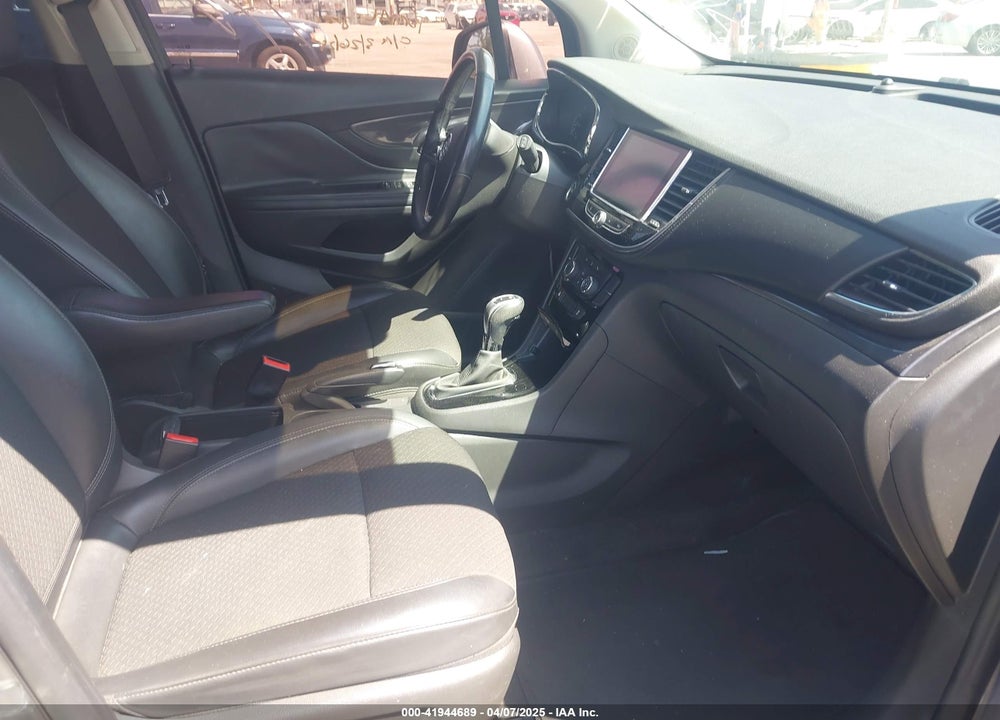 2019 BUICK ENCORE VIN: KL4CJASB8KB718105