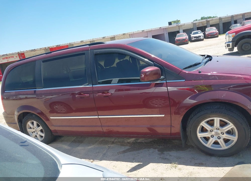 2009 CHRYSLER TOWN & COUNTRY TOURING VIN: 2A8HR54129R602080