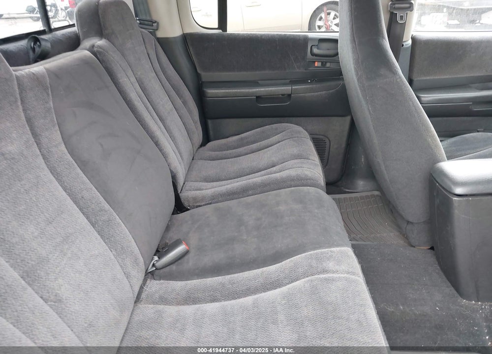2004 DODGE DAKOTA SLT VIN: 1D7HL48K84S728575
