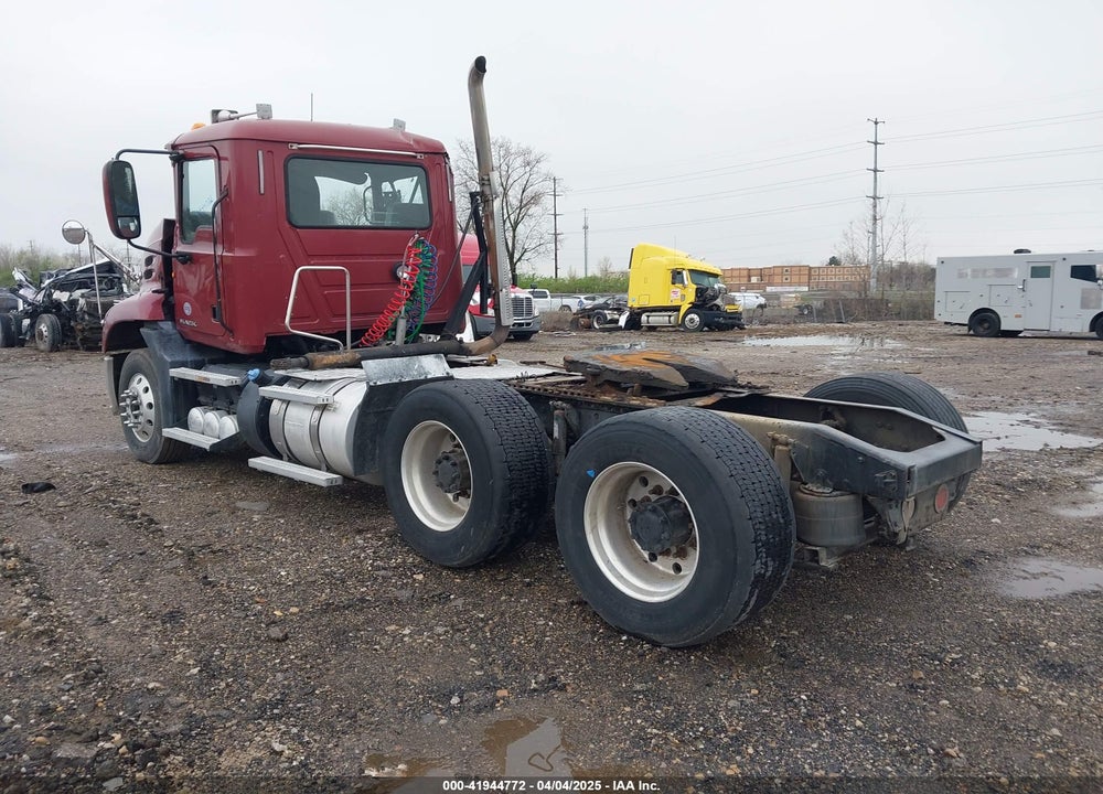 2014 MACK CXU613 CXU600 VIN: 1M1AW02YXEM035649