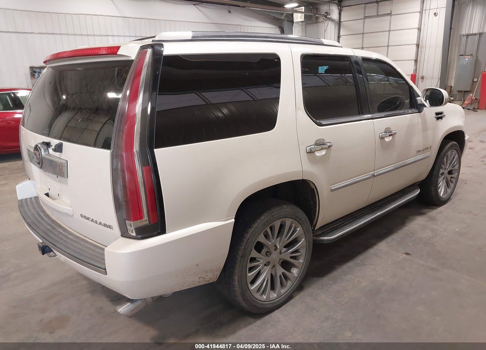 2008 CADILLAC ESCALADE STANDARD VIN: 1GYFK63878R215773