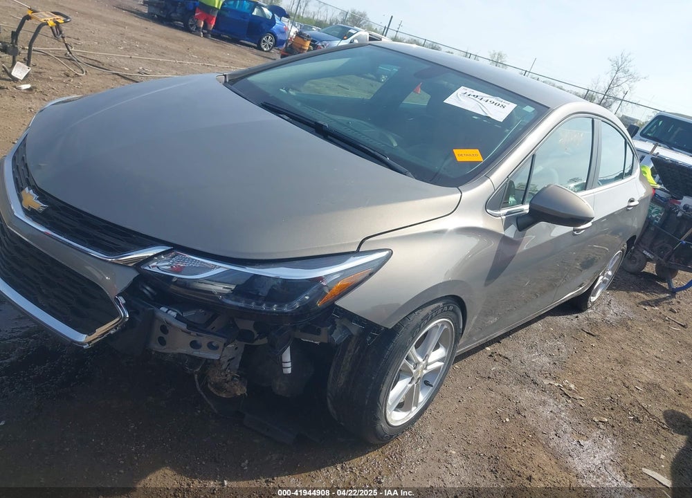 2018 CHEVROLET CRUZE VIN: 1G1BE5SM8J7191384