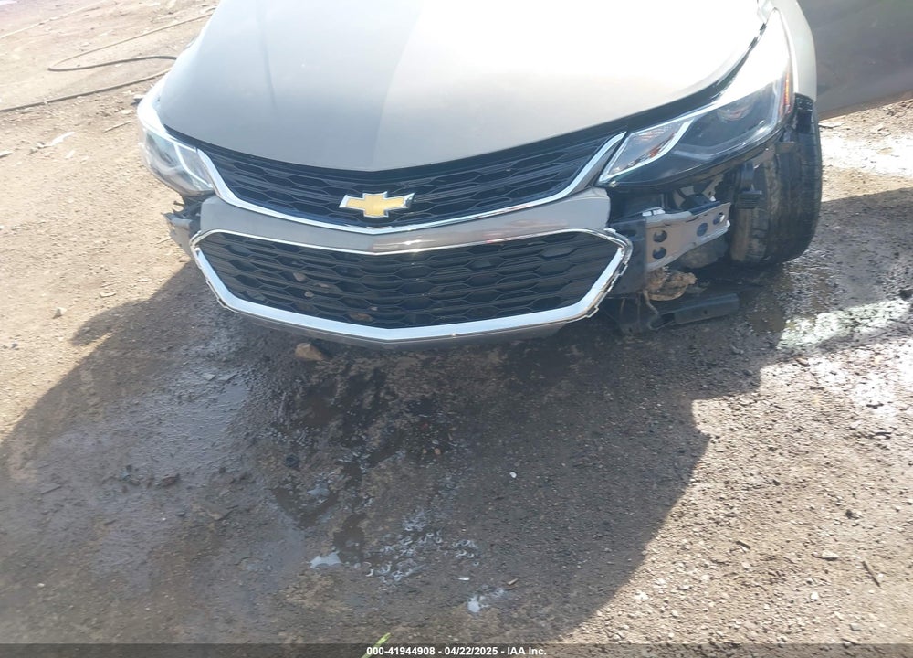 2018 CHEVROLET CRUZE VIN: 1G1BE5SM8J7191384