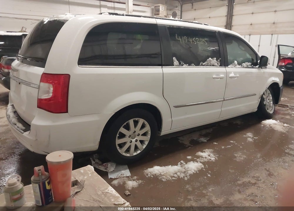 2014 CHRYSLER TOWN & COUNTRY TOURING VIN: 2C4RC1BG3ER293212