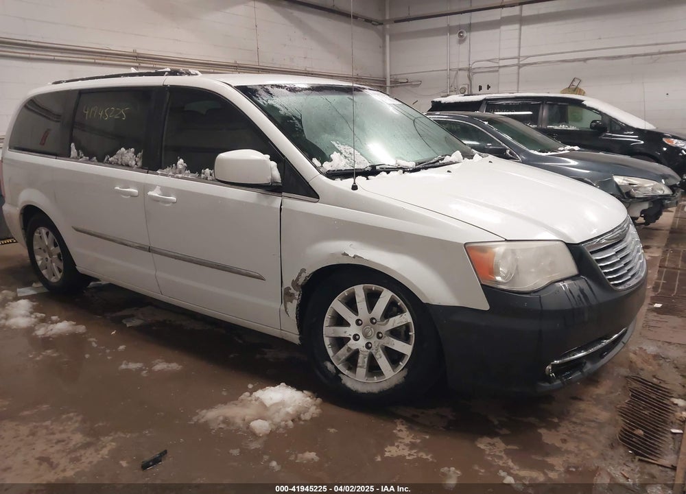 2014 CHRYSLER TOWN & COUNTRY TOURING VIN: 2C4RC1BG3ER293212