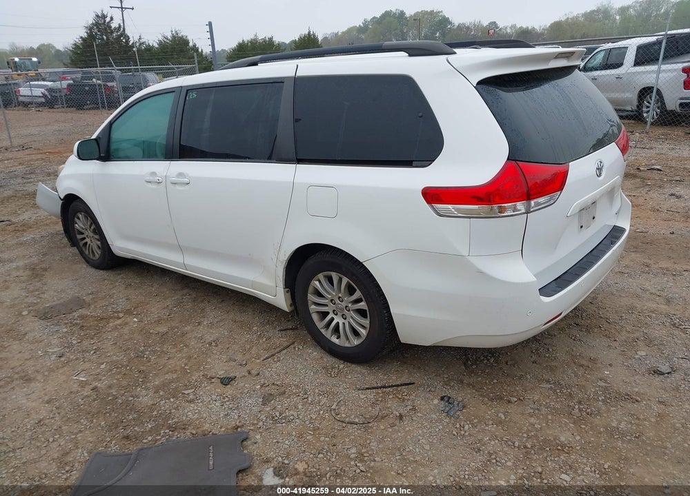 2013 TOYOTA SIENNA VIN: 5TDYK3DC3DS384510