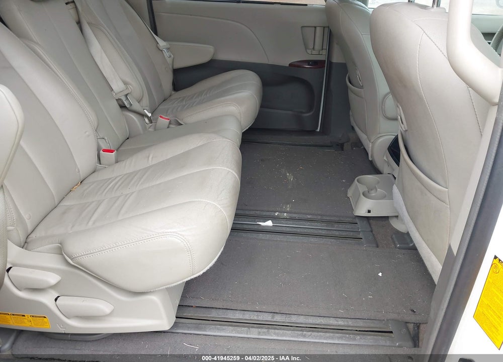 2013 TOYOTA SIENNA VIN: 5TDYK3DC3DS384510