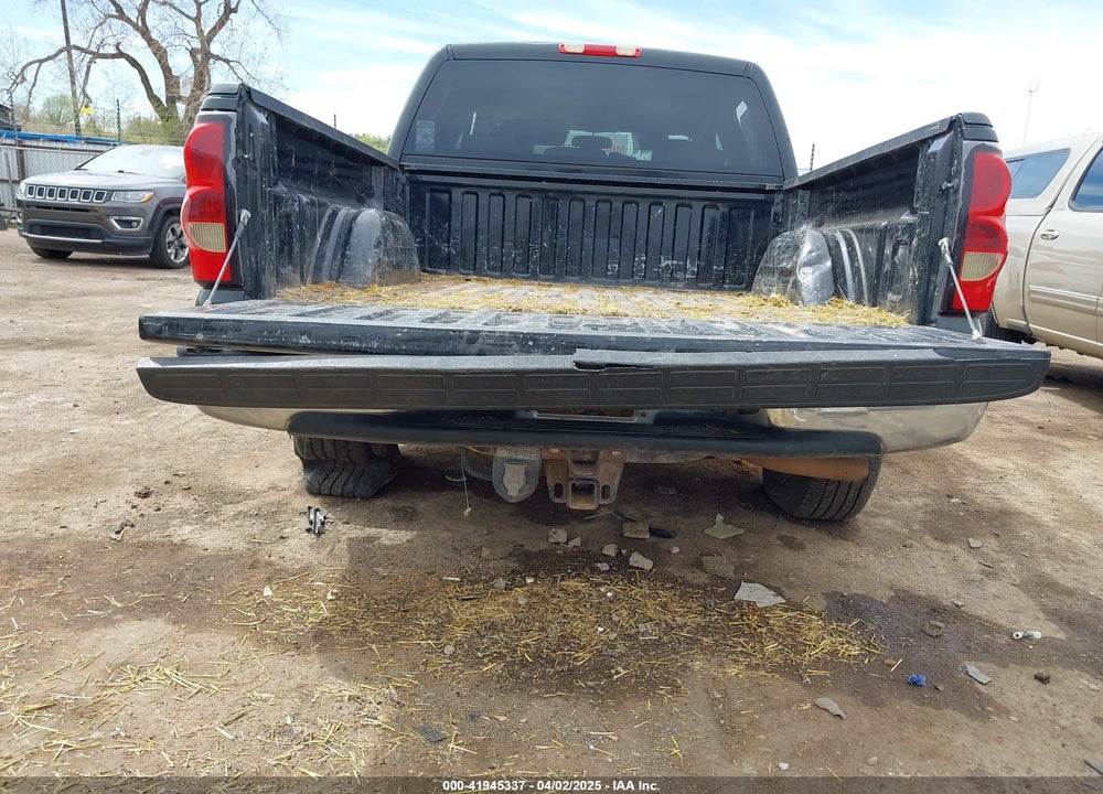 2006 CHEVROLET SILVERADO 1500 LT3 VIN: 2GCEK13T061145810